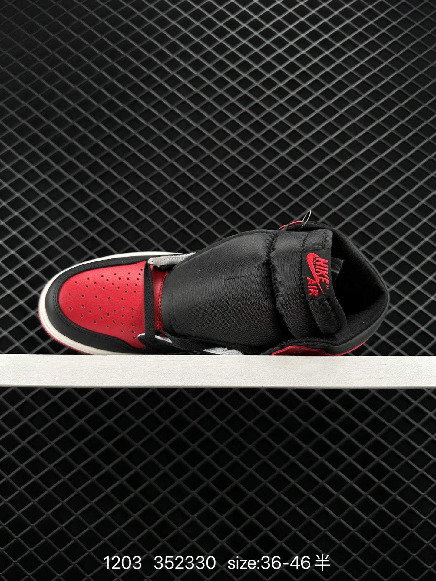 Nike Air Jordan 1 Retro High OG”Black/White“